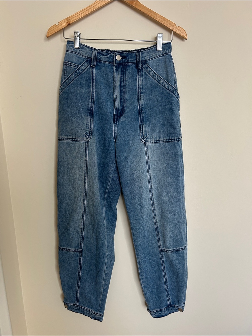 High-Rise Wide-Leg Patch Pocket Jeans - Blue